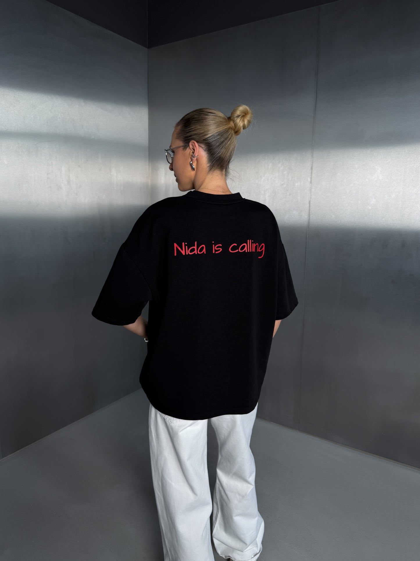 Black Tee 'Nida is Calling'