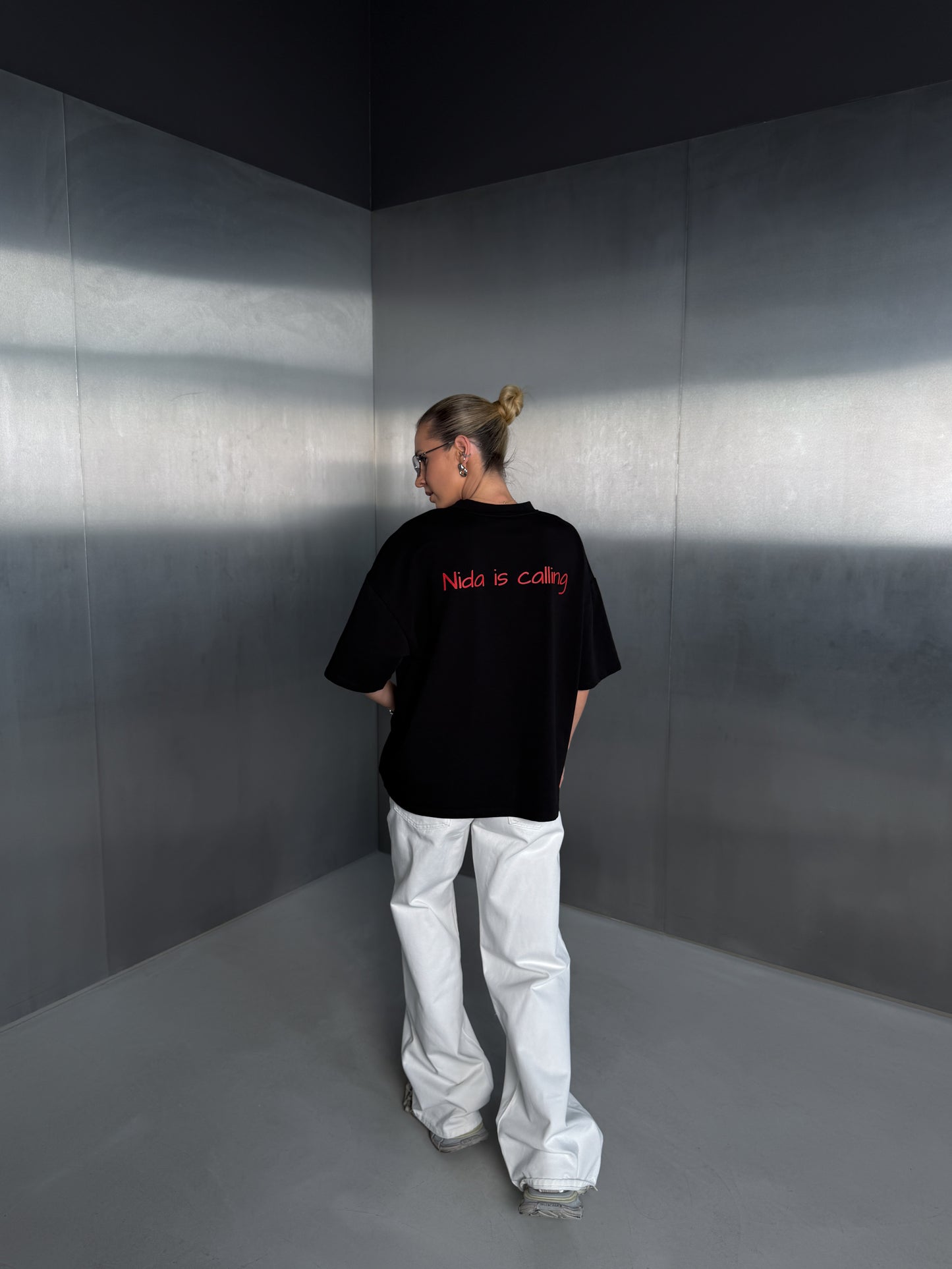 Black Tee 'Nida is Calling'